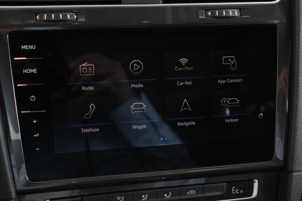 Volkswagen e-Golf Edition Navigatie Climate control Virtual cockpit Parkeersensoren V+A DAB+ Adaptive Cruise Control 17" Lichtmetalen velgen