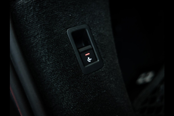 Audi RS6 RS 6 TFSI quattro AUDI Exlusive kleur | Keramisch | trekhaak | Stoel vent. | Alcantara