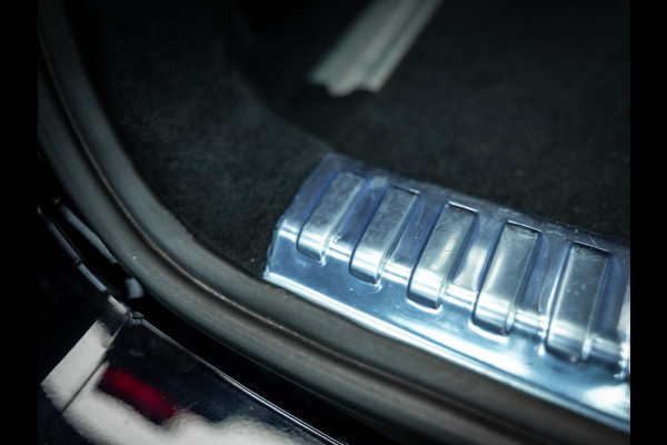 Audi RS6 RS 6 TFSI quattro AUDI Exlusive kleur | Keramisch | trekhaak | Stoel vent. | Alcantara