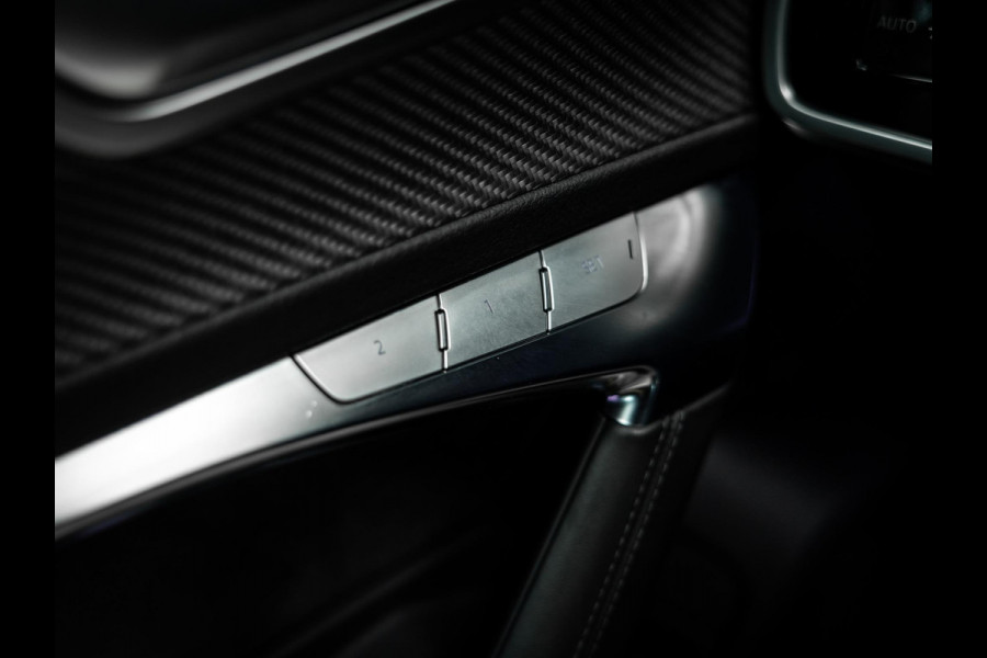 Audi RS6 RS 6 TFSI quattro AUDI Exlusive kleur | Keramisch | trekhaak | Stoel vent. | Alcantara