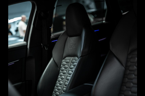 Audi RS6 RS 6 TFSI quattro AUDI Exlusive kleur | Keramisch | trekhaak | Stoel vent. | Alcantara