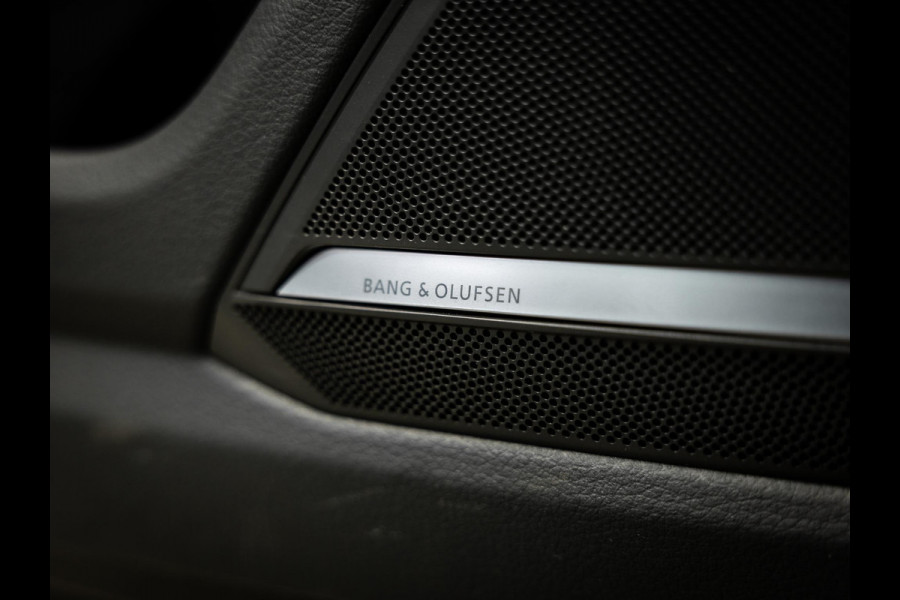 Audi RS6 RS 6 TFSI quattro AUDI Exlusive kleur | Keramisch | trekhaak | Stoel vent. | Alcantara