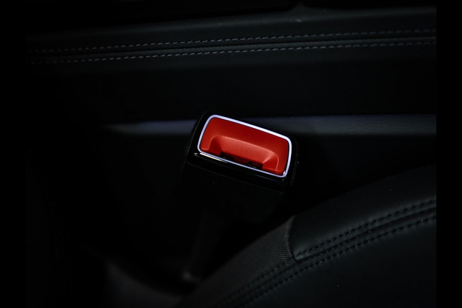 Audi RS6 RS 6 TFSI quattro AUDI Exlusive kleur | Keramisch | trekhaak | Stoel vent. | Alcantara