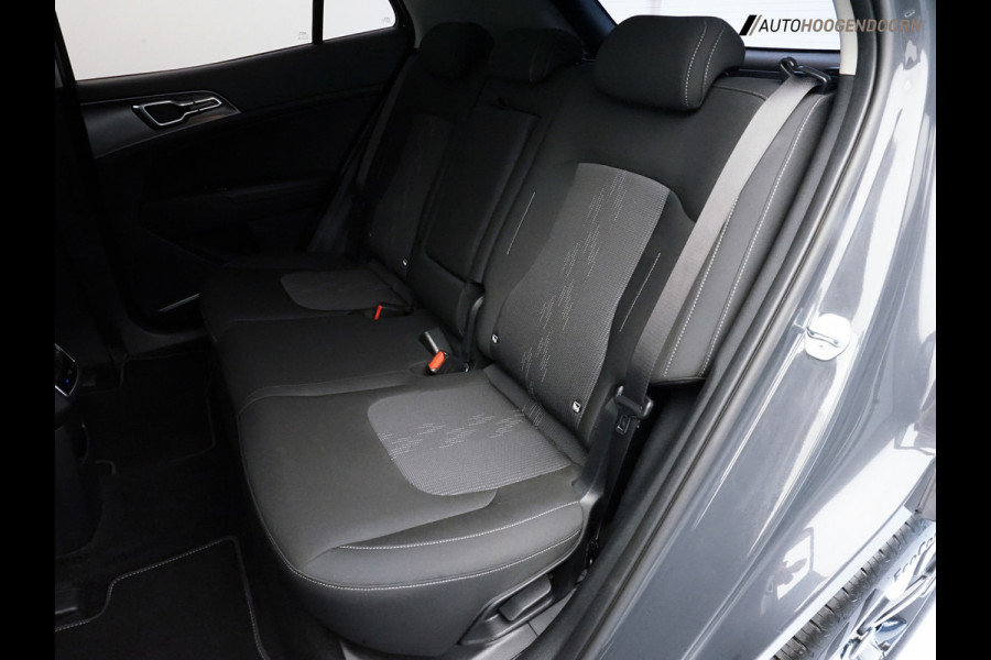 Kia Sportage 1.6 T-GDi Plug-in Hybrid AWD DynamicLine (APPLE CARPLAY,LANE ASSIST,ADAPTIVE CRUISE CONTROL,CAMERA,STOELVERWARMING)