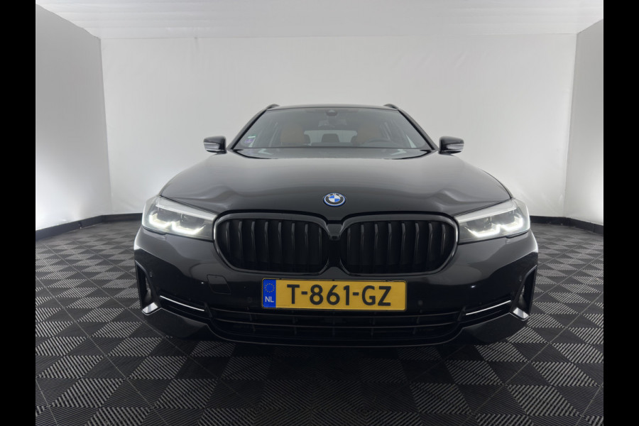 BMW 5 Serie Touring 530e Business Edition Plus (Plug-in) (INCL.BTW) *LEATHER | FULL-LED | MEMORY-PACK | HEATED-COMFORTSEATS | NAVI-FULLMAP | PRIVACY-GLASS | ECC | PDC | CRUISE | 18''ALU | TOWBAR*