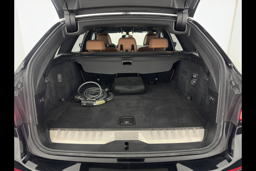 BMW 5 Serie Touring 530e Business Edition Plus (Plug-in) (INCL.BTW) *LEATHER | FULL-LED | MEMORY-PACK | HEATED-COMFORTSEATS | NAVI-FULLMAP | PRIVACY-GLASS | ECC | PDC | CRUISE | 18''ALU | TOWBAR*