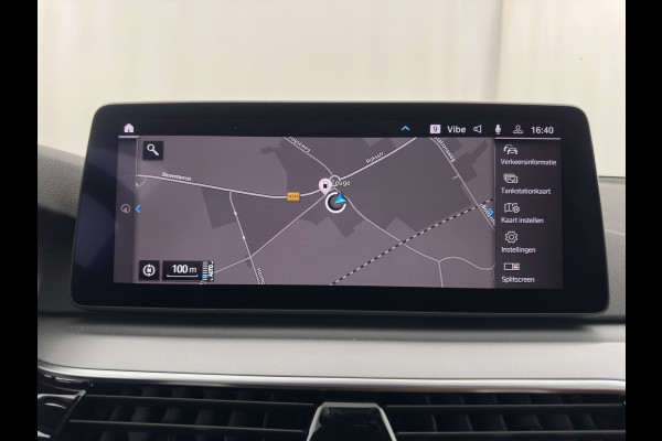BMW 5 Serie Touring 530e Business Edition Plus (Plug-in) (INCL.BTW) *LEATHER | FULL-LED | MEMORY-PACK | HEATED-COMFORTSEATS | NAVI-FULLMAP | PRIVACY-GLASS | ECC | PDC | CRUISE | 18''ALU | TOWBAR*