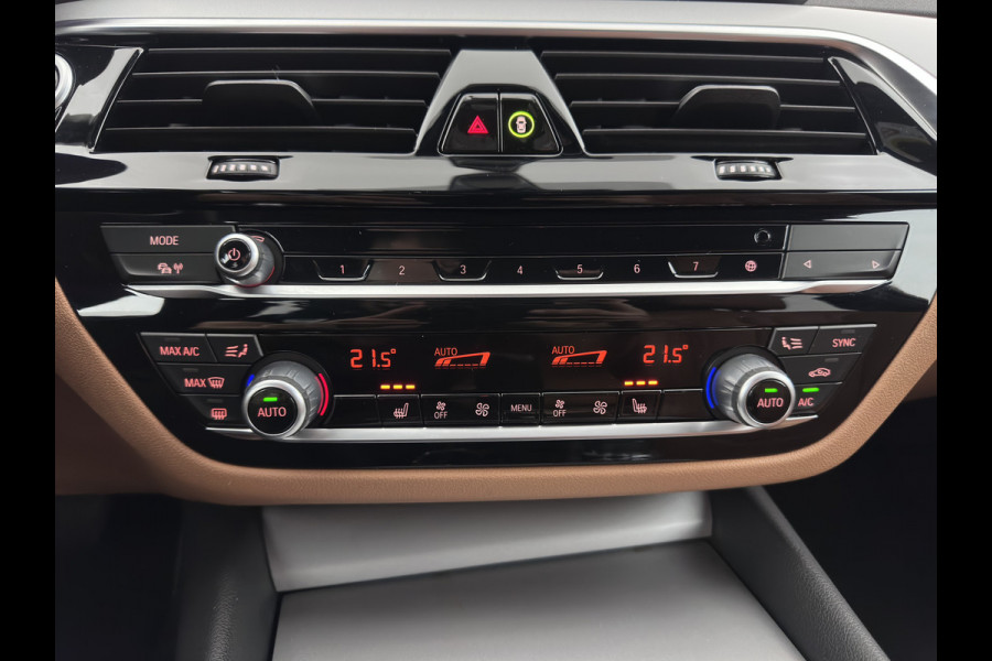 BMW 5 Serie Touring 530e Business Edition Plus (Plug-in) (INCL.BTW) *LEATHER | FULL-LED | MEMORY-PACK | HEATED-COMFORTSEATS | NAVI-FULLMAP | PRIVACY-GLASS | ECC | PDC | CRUISE | 18''ALU | TOWBAR*