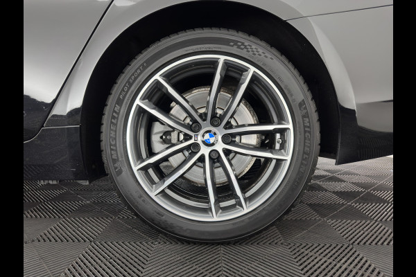 BMW 5 Serie Touring 530e Business Edition Plus (Plug-in) (INCL.BTW) *LEATHER | FULL-LED | MEMORY-PACK | HEATED-COMFORTSEATS | NAVI-FULLMAP | PRIVACY-GLASS | ECC | PDC | CRUISE | 18''ALU | TOWBAR*