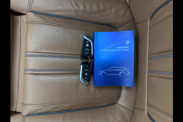 BMW 5 Serie Touring 530e Business Edition Plus (Plug-in) (INCL.BTW) *LEATHER | FULL-LED | MEMORY-PACK | HEATED-COMFORTSEATS | NAVI-FULLMAP | PRIVACY-GLASS | ECC | PDC | CRUISE | 18''ALU | TOWBAR*