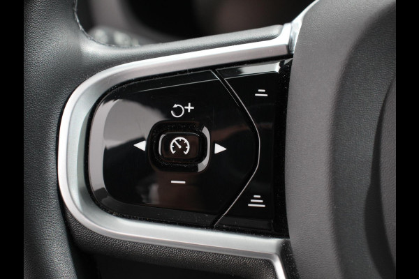 Volvo V60 2.0 B4 R-Design Navigatie Camera Climate Control Parkeer Sensoren Cruise Control Adaptive Verwarmde voorstoelen Lichtmetalen Velgen