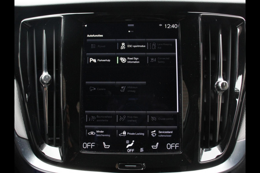 Volvo V60 2.0 B4 R-Design Navigatie Camera Climate Control Parkeer Sensoren Cruise Control Adaptive Verwarmde voorstoelen Lichtmetalen Velgen