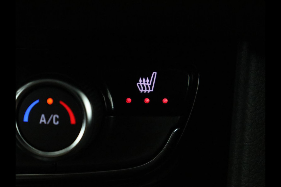 Opel Grandland 1.6 Turbo Plug-In GSE 300PK Hybrid4 4x4 Stoelverwarming | LED | Camera | Dodehoek Ass. | Adapt. cruise |
