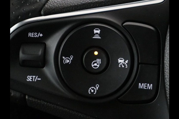Opel Grandland 1.6 Turbo Plug-In GSE 300PK Hybrid4 4x4 Stoelverwarming | LED | Camera | Dodehoek Ass. | Adapt. cruise |