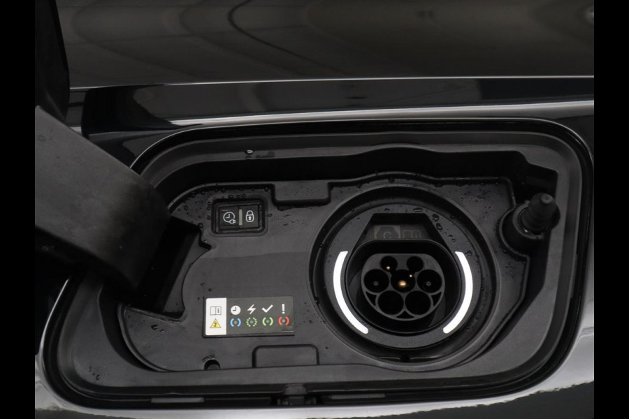 Opel Grandland 1.6 Turbo Plug-In GSE 300PK Hybrid4 4x4 Stoelverwarming | LED | Camera | Dodehoek Ass. | Adapt. cruise |