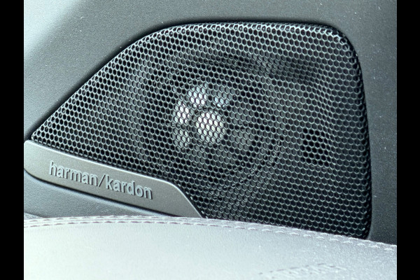 BMW i3 S 120Ah 42 kWh RoadStyle Edition, warmtepomp, harman/cardon, vele opties, 1 e eigenaar, Origineel NL auto met nap