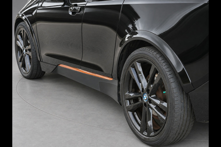 BMW i3 S 120Ah 42 kWh RoadStyle Edition, warmtepomp, harman/cardon, vele opties, 1 e eigenaar, Origineel NL auto met nap