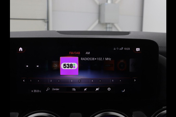 Mercedes-Benz B-Klasse 250 e Premium Plus AMG-Line | Camera | Navigatie | LED | Stoelverwarming |