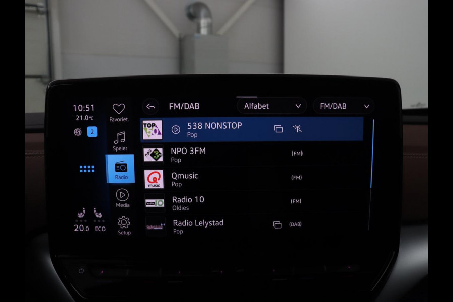 Volkswagen ID.4 Tech 77 kWh SOH 90% | 360 Camera | LED | Trekhaak | Navigatie |