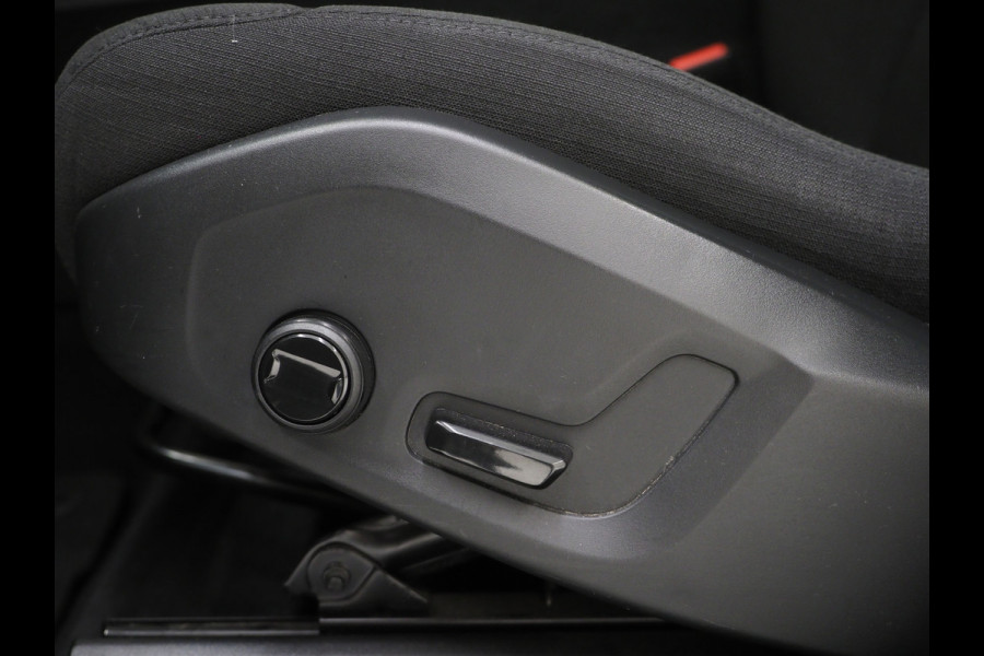 Volvo XC60 2.0 T6 Plug-in hybrid AWD Long Range | Panoramadak | Pilot Assist | 360 | Stoel/stuurverwarming | Keyless | Carplay