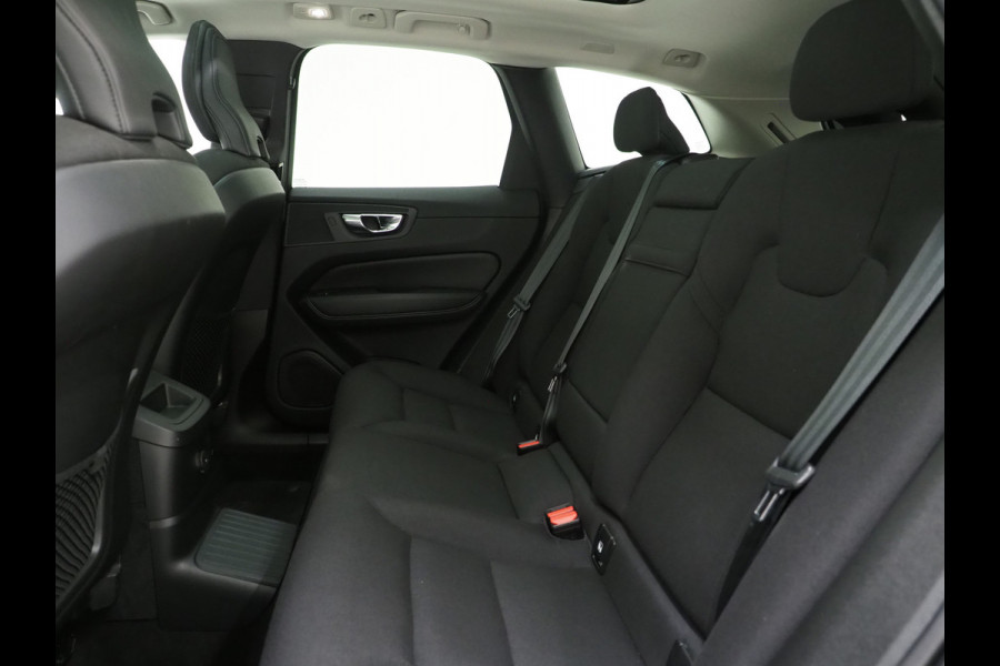 Volvo XC60 2.0 T6 Plug-in hybrid AWD Long Range | Panoramadak | Pilot Assist | 360 | Stoel/stuurverwarming | Keyless | Carplay