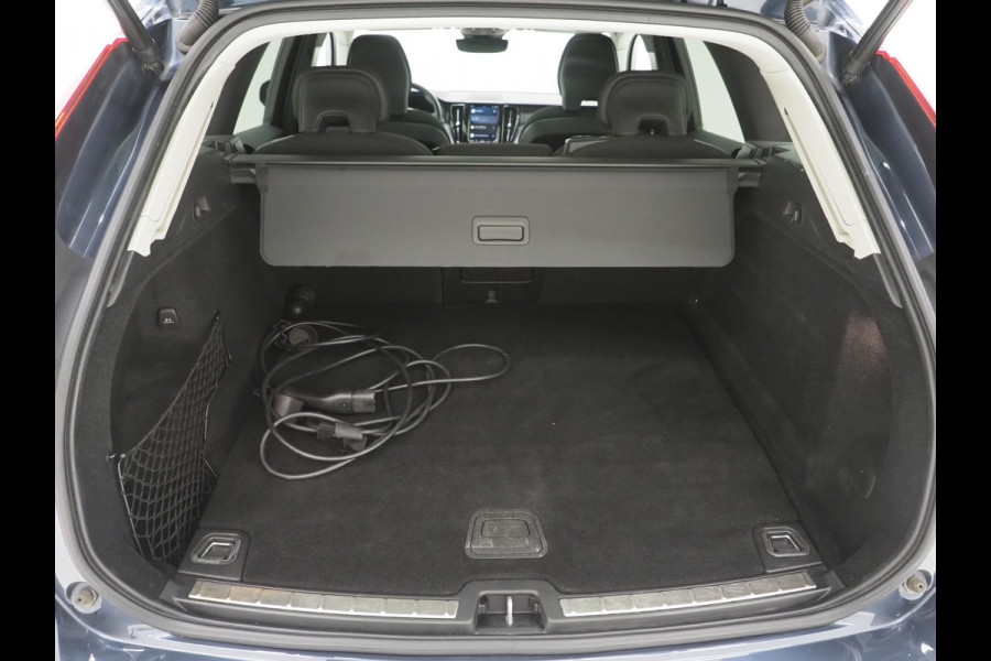 Volvo XC60 2.0 T6 Plug-in hybrid AWD Long Range | Panoramadak | Pilot Assist | 360 | Stoel/stuurverwarming | Keyless | Carplay