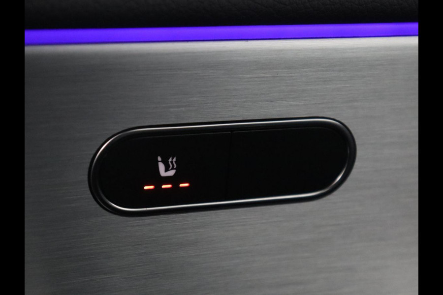 Mercedes-Benz CLA-Klasse Shooting Brake 180 Business Solution AMG | Stoelverwarming | LED | Navigatie | Camera |