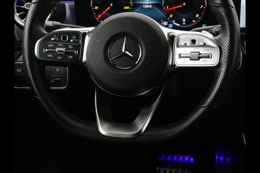 Mercedes-Benz CLA-Klasse Shooting Brake 180 Business Solution AMG | Stoelverwarming | LED | Navigatie | Camera |