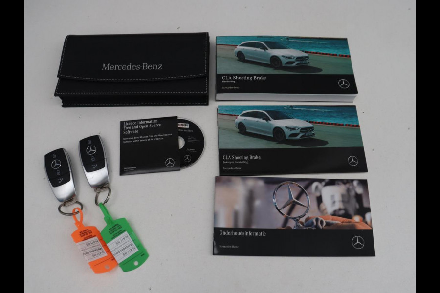 Mercedes-Benz CLA-Klasse Shooting Brake 180 Business Solution AMG | Stoelverwarming | LED | Navigatie | Camera |