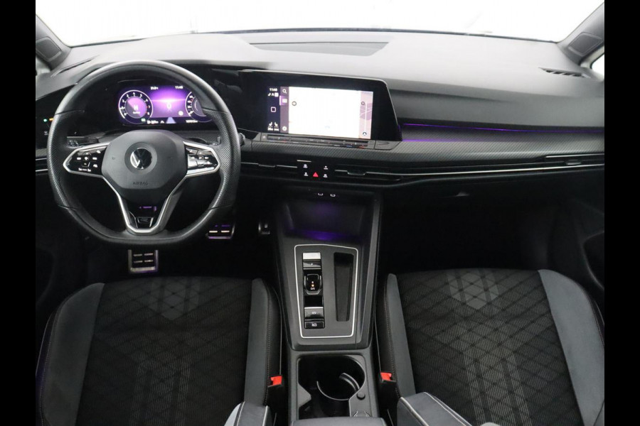 Volkswagen Golf Variant 1.5 eTSI R-Line | Trekhaak | Navigatie | LED | Stoelverwarming |