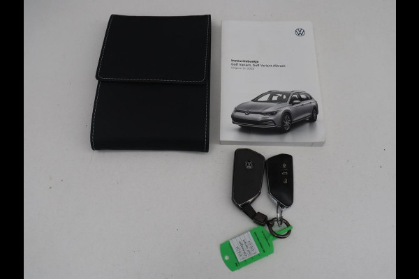 Volkswagen Golf Variant 1.5 eTSI R-Line | Trekhaak | Navigatie | LED | Stoelverwarming |