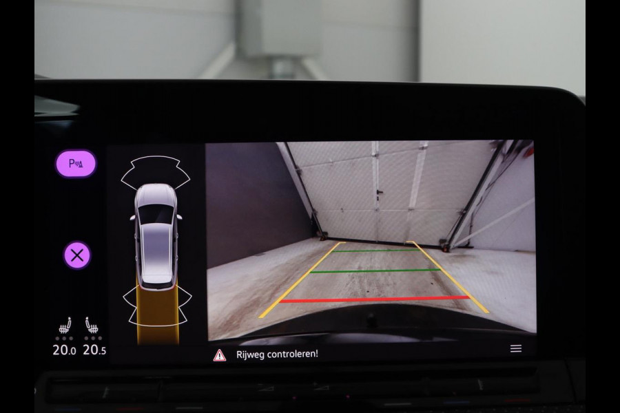 Volkswagen Golf Variant 1.5 eTSI R-Line | Trekhaak | Navigatie | LED | Stoelverwarming |