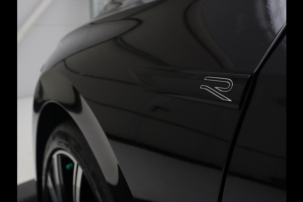 Volkswagen Golf Variant 1.5 eTSI R-Line | Trekhaak | Navigatie | LED | Stoelverwarming |