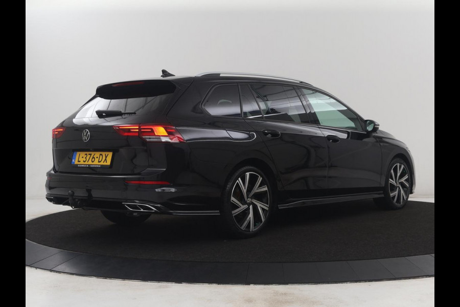 Volkswagen Golf Variant 1.5 eTSI R-Line | Trekhaak | Navigatie | LED | Stoelverwarming |