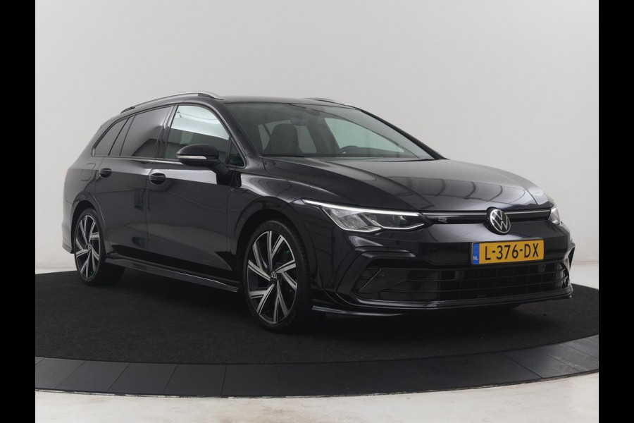Volkswagen Golf Variant 1.5 eTSI R-Line | Trekhaak | Navigatie | LED | Stoelverwarming |