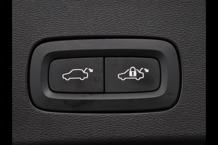 Volvo V60 2.0 T6 AWD Inscription 310PK Inscription | Bowers & Wilkins | Panoramadak | Head Up | Trekhaak | LED | Stoelverwarming | Stoelkoeling | Adaptive cruise | 360 camera | Memory |