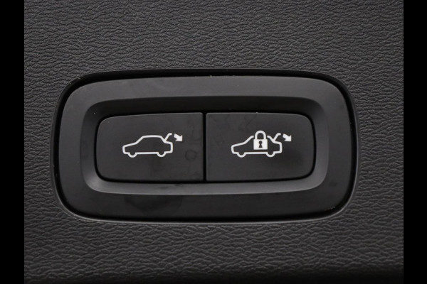Volvo V60 2.0 T6 AWD Inscription 310PK Inscription | Bowers & Wilkins | Panoramadak | Head Up | Trekhaak | LED | Stoelverwarming | Stoelkoeling | Adaptive cruise | 360 camera | Memory |