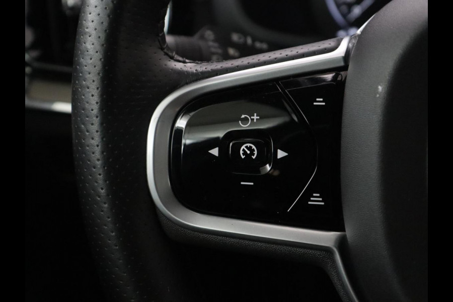 Volvo V60 2.0 T6 AWD Inscription 310PK Inscription | Bowers & Wilkins | Panoramadak | Head Up | Trekhaak | LED | Stoelverwarming | Stoelkoeling | Adaptive cruise | 360 camera | Memory |