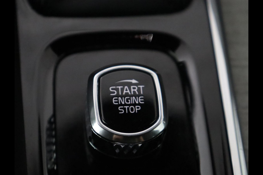 Volvo V60 2.0 T6 AWD Inscription 310PK Inscription | Bowers & Wilkins | Panoramadak | Head Up | Trekhaak | LED | Stoelverwarming | Stoelkoeling | Adaptive cruise | 360 camera | Memory |