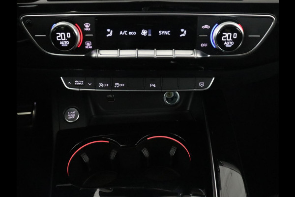 Audi A4 Avant 35 TFSI S edition Competition | Adaptive cruise | Half Leder | Park assist | Carplay | Full LED | Virtual Dashboard | Climate control |