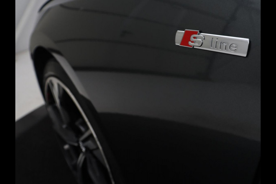 Audi A4 Avant 35 TFSI S edition Competition | Adaptive cruise | Half Leder | Park assist | Carplay | Full LED | Virtual Dashboard | Climate control |