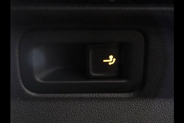 Volkswagen ID.4 First 77 kWh SOG 89,3% | Trekhaak | Camera | LED | Stoelverwarming | Apple Carplay |