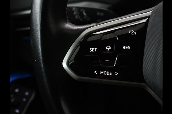 Volkswagen ID.4 First 77 kWh SOG 89,3% | Trekhaak | Camera | LED | Stoelverwarming | Apple Carplay |
