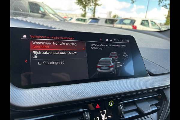 BMW 1-serie 118d High Executive | M Pakket | Shadow Line | Apple Carplay | Achterruitrijcamera