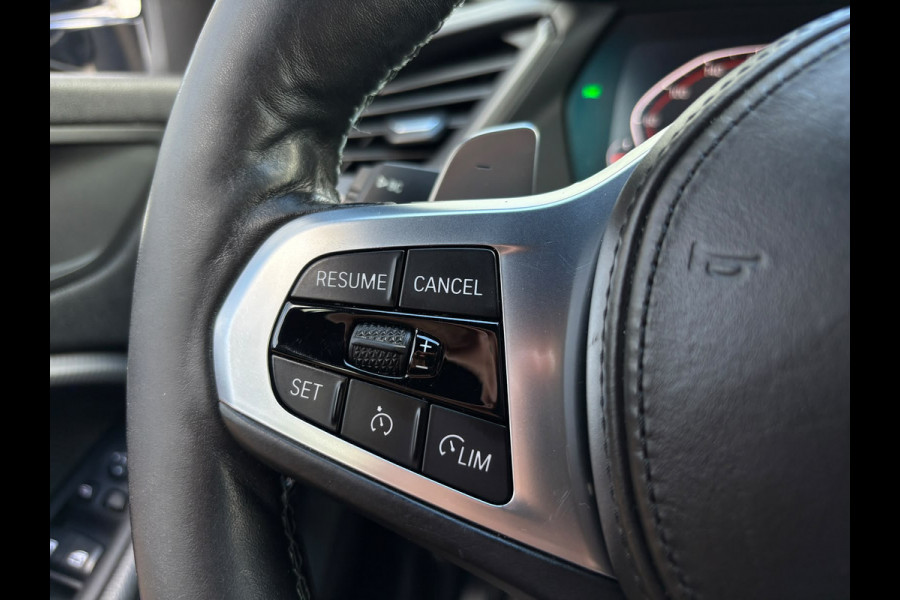 BMW 1-serie 118d High Executive | M Pakket | Shadow Line | Apple Carplay | Achterruitrijcamera