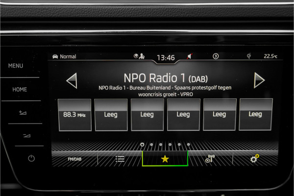 Škoda Superb Combi 1.4 TSI iV Laurin & Klement Pano ACC Trekhaak
