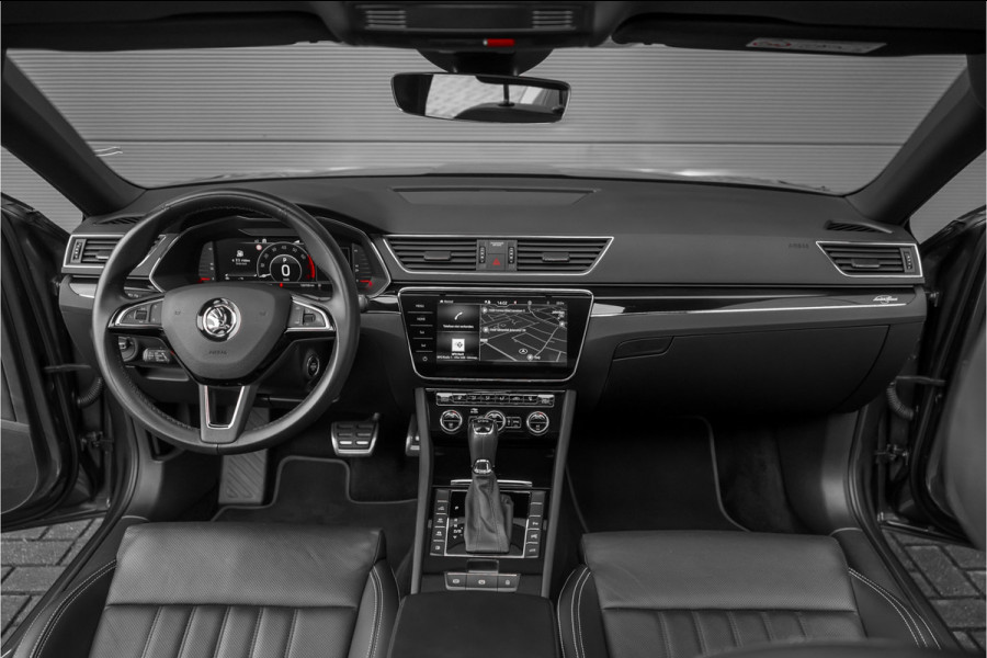Škoda Superb Combi 1.4 TSI iV Laurin & Klement Pano ACC Trekhaak