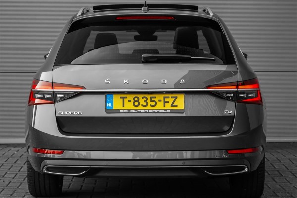 Škoda Superb Combi 1.4 TSI iV Laurin & Klement Pano ACC Trekhaak