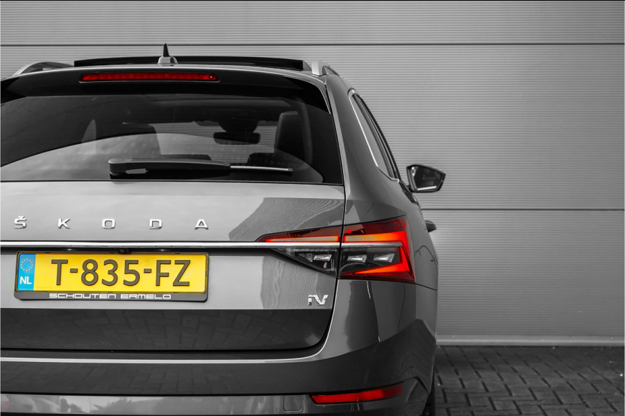 Škoda Superb Combi 1.4 TSI iV Laurin & Klement Pano ACC Trekhaak