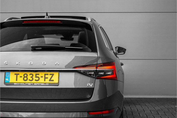 Škoda Superb Combi 1.4 TSI iV Laurin & Klement Pano ACC Trekhaak